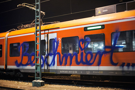 beschmient_graffiti_montana_colors
